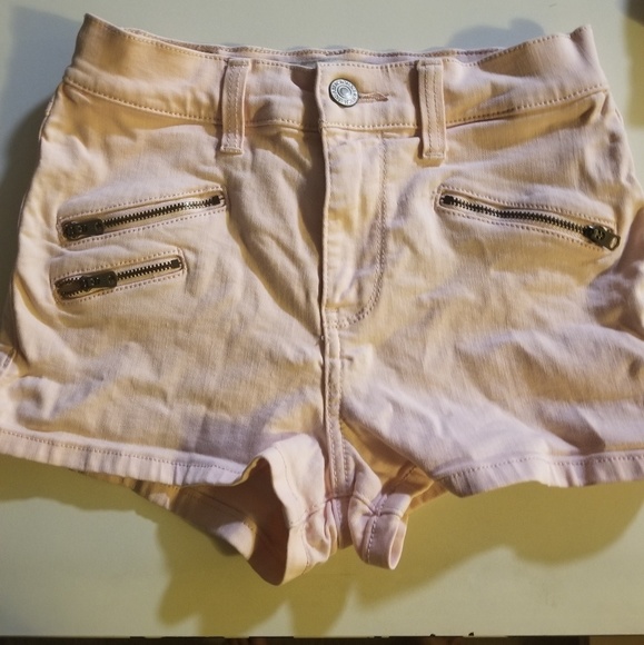 Abercrombie and Fitch pink shorts - Picture 1 of 3